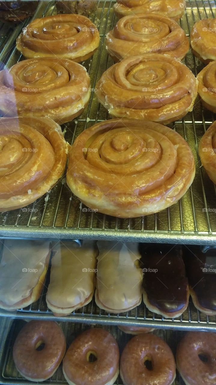 fresh cinnamon rolls donuts