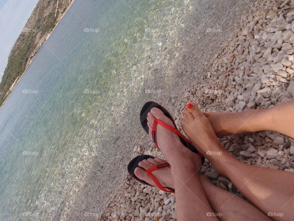 beach water feet couple by splicanka