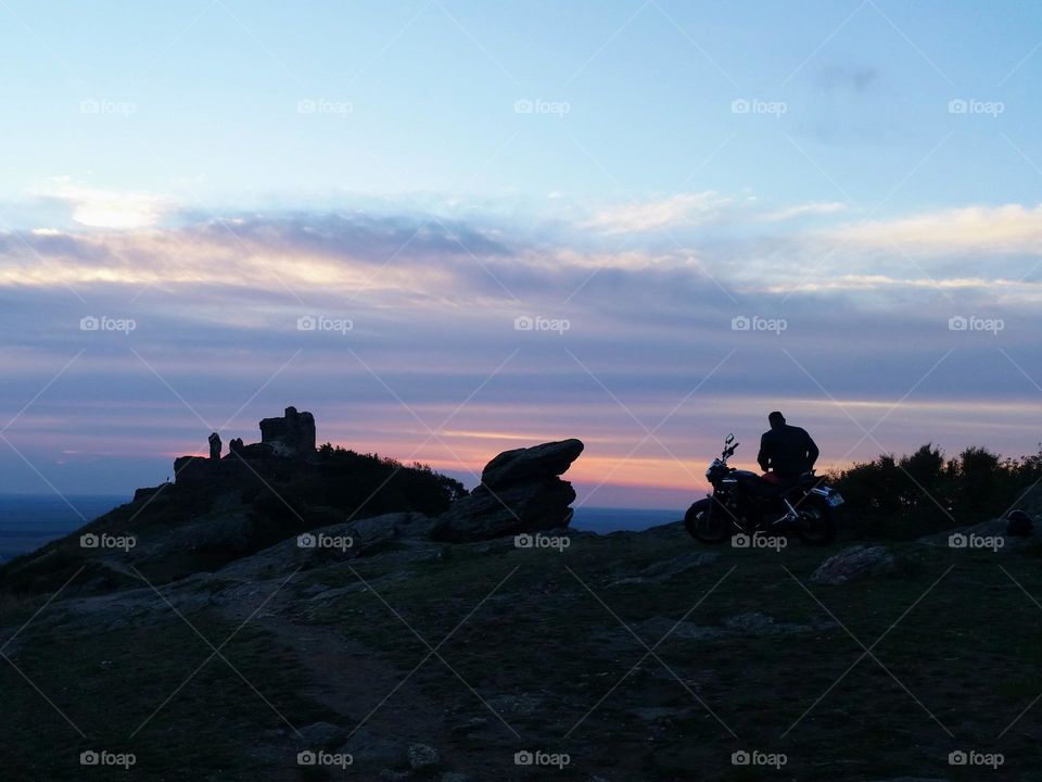 sunset at the fortress of Şiria