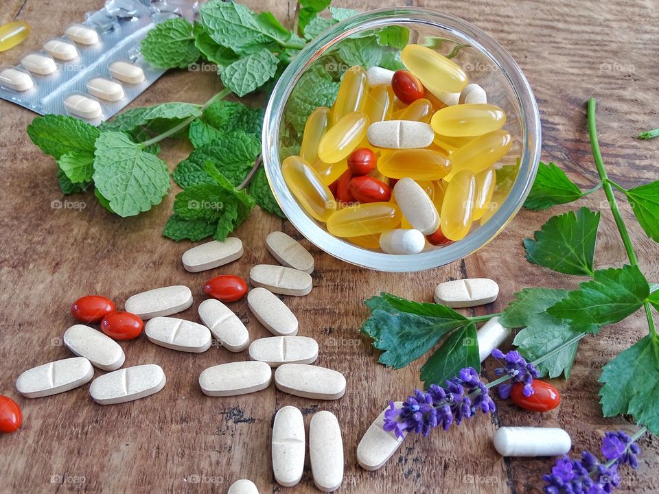 Bowl with pills for a healthy lifestyle