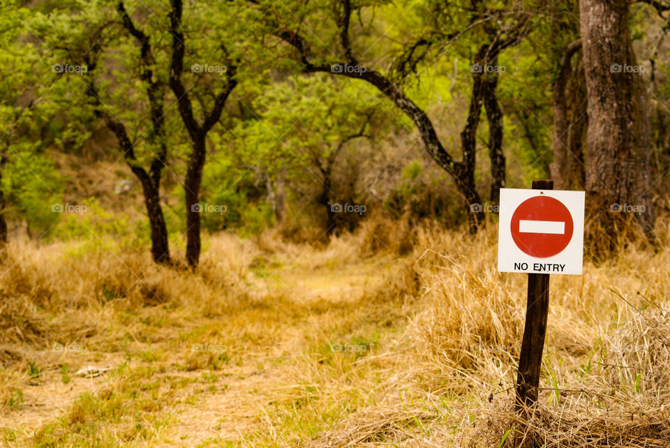 no entry sign at path in the bush