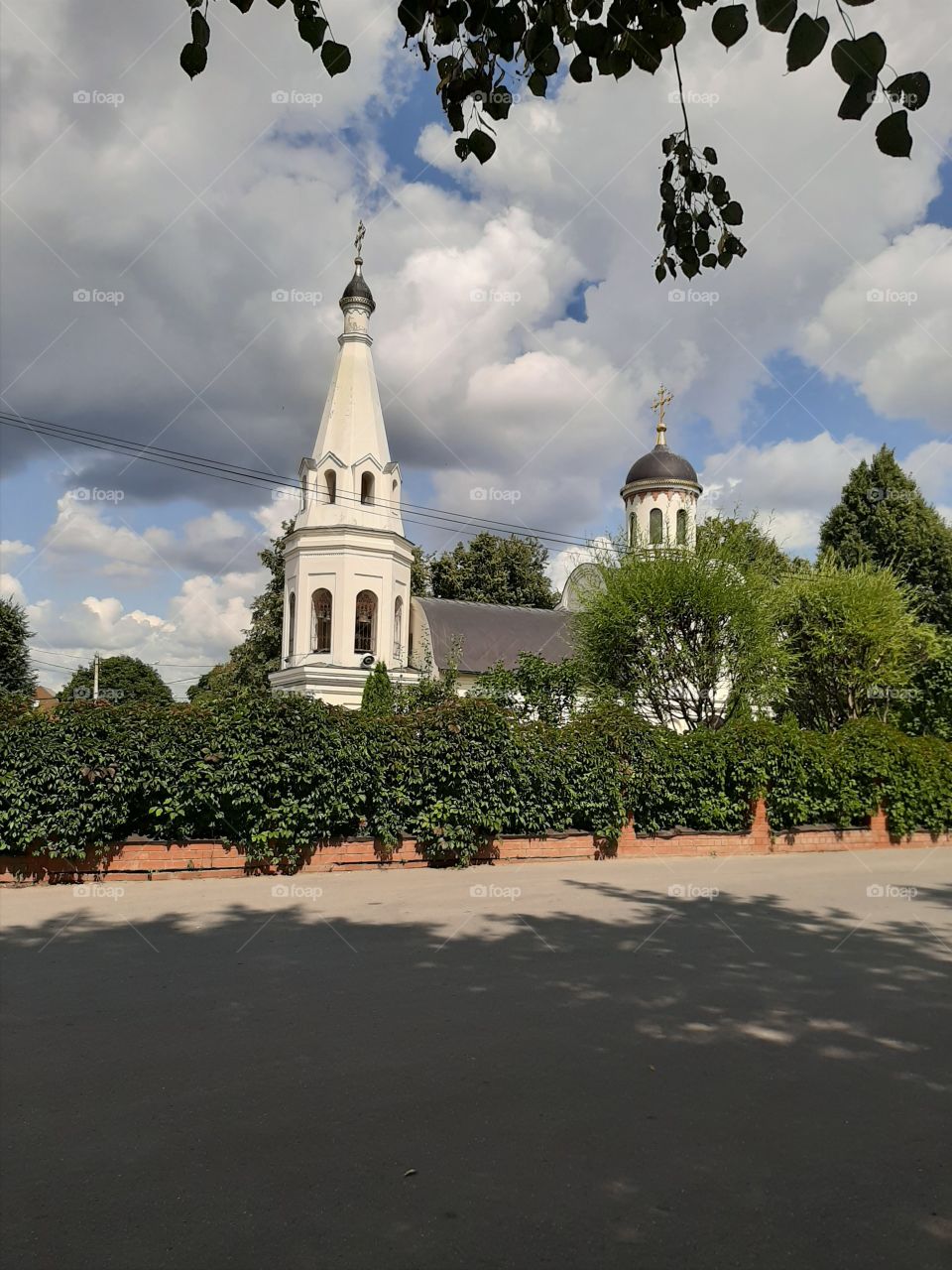 Церковь   красивая!