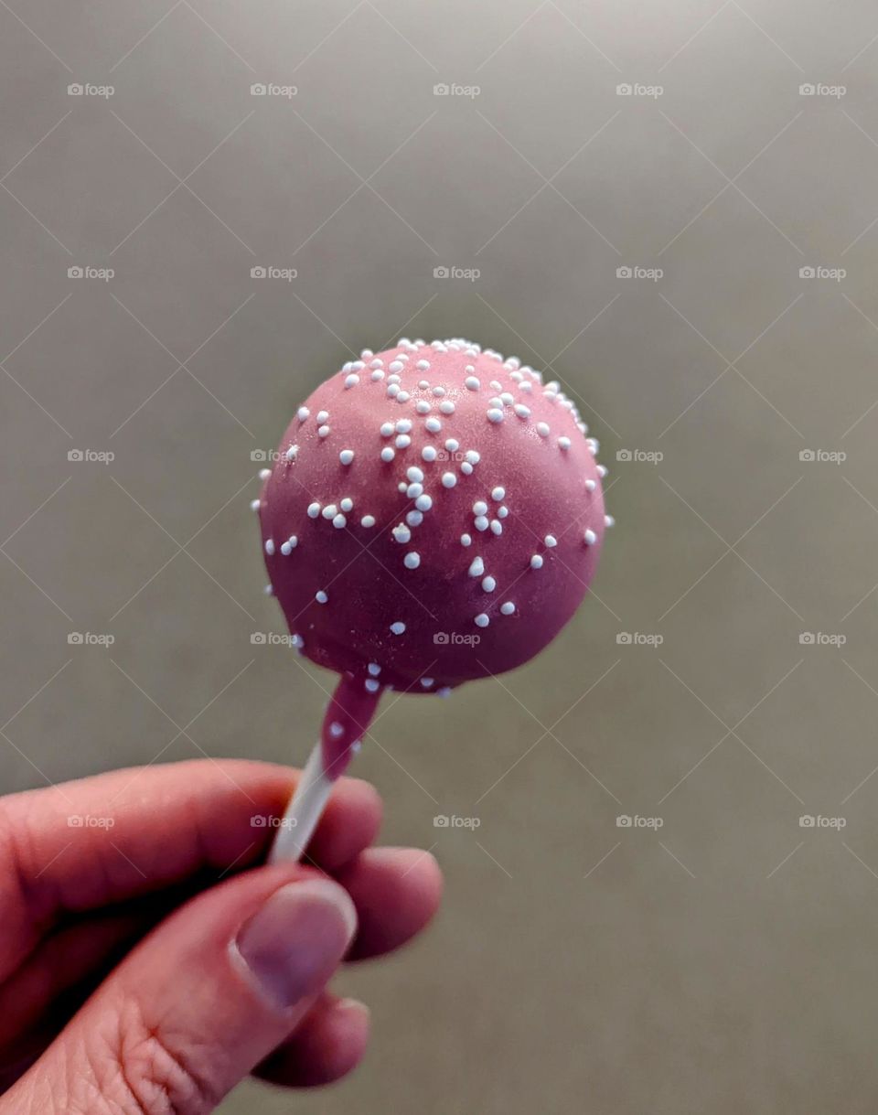 Baby pink cake pop