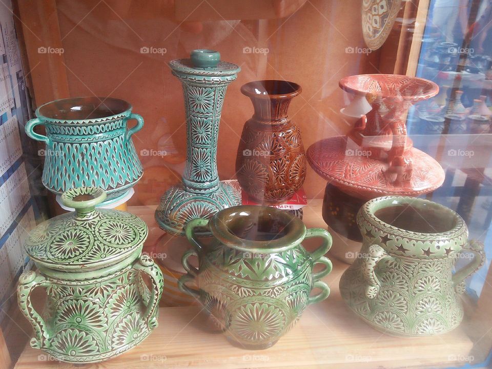 Craft product " pottery "