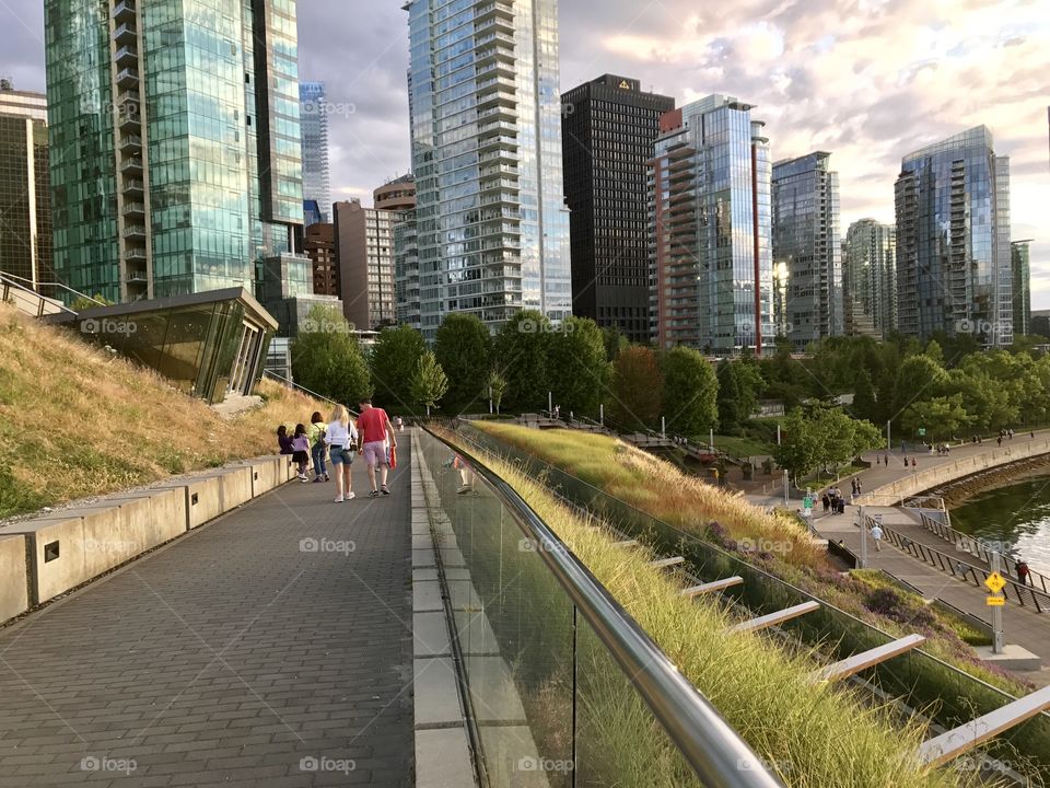 Downtown Vancouver waterfront parks and paths