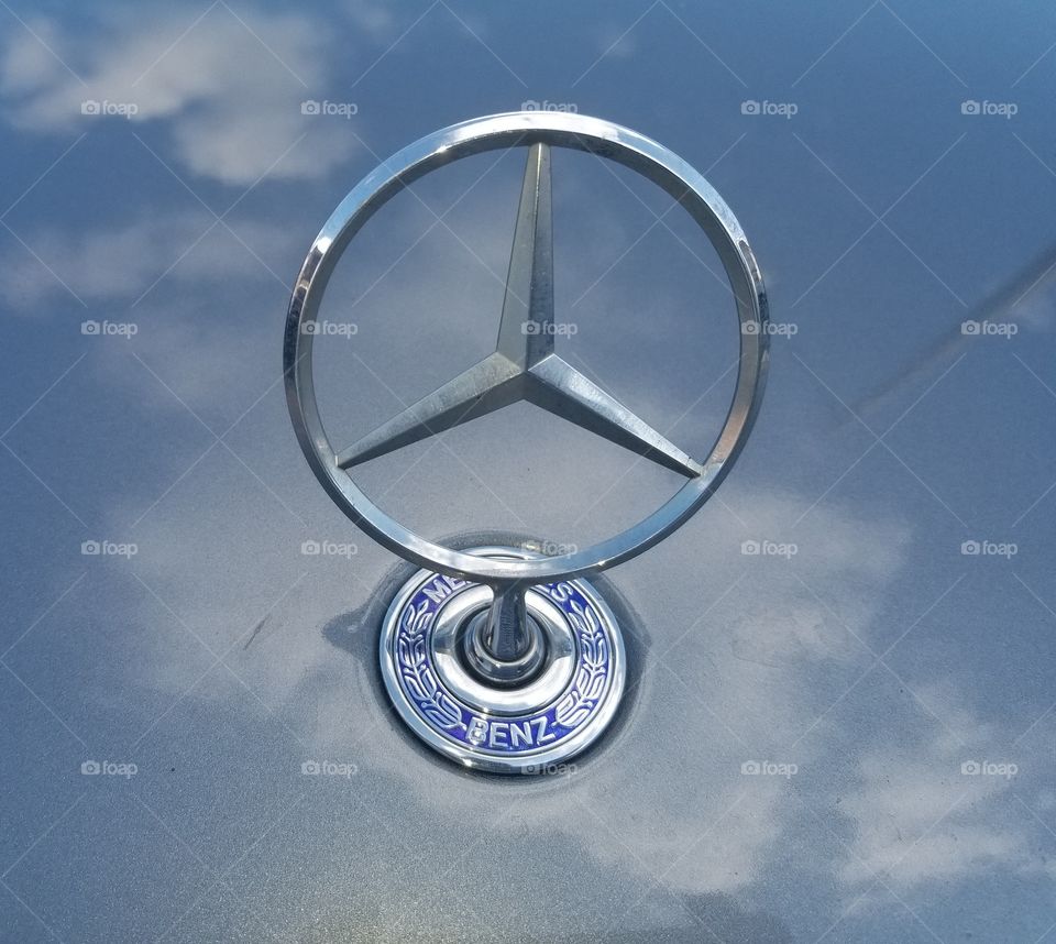 Mercedes Benz