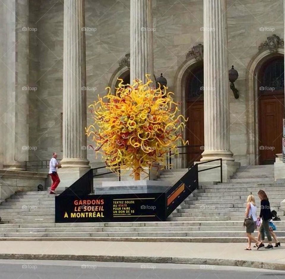  chihuly in Montreal museum of art 