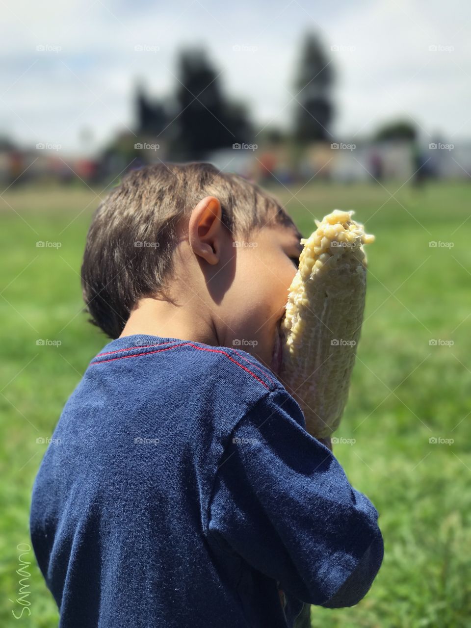 “Elote Kid” ~ Ladies and gentlemen this is how you eat corn. You enjoy it without a care in the world if you get dirty. Kids are truly the only ones who know what they want. #EloteKid