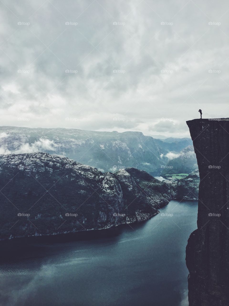 Silhouette at Preikestolen 