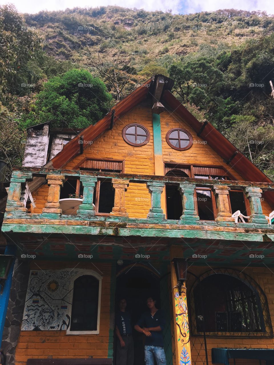 The original historic tree house of Ecuador