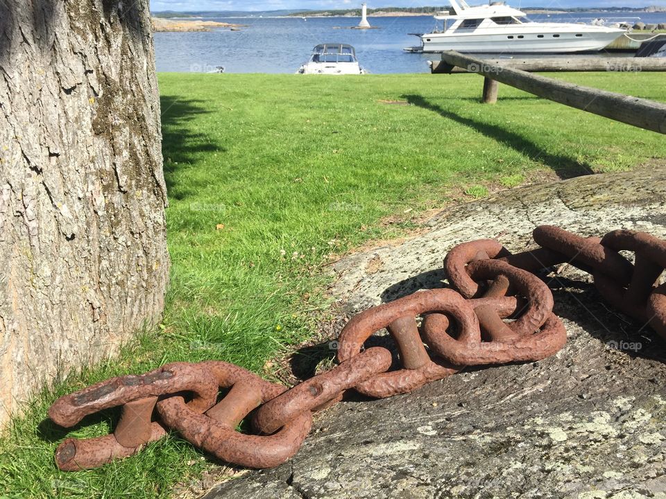 Rusty chain