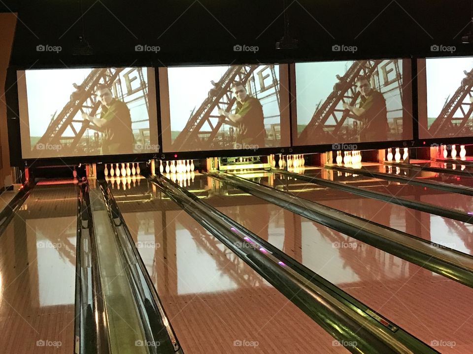 Bowling floor 
