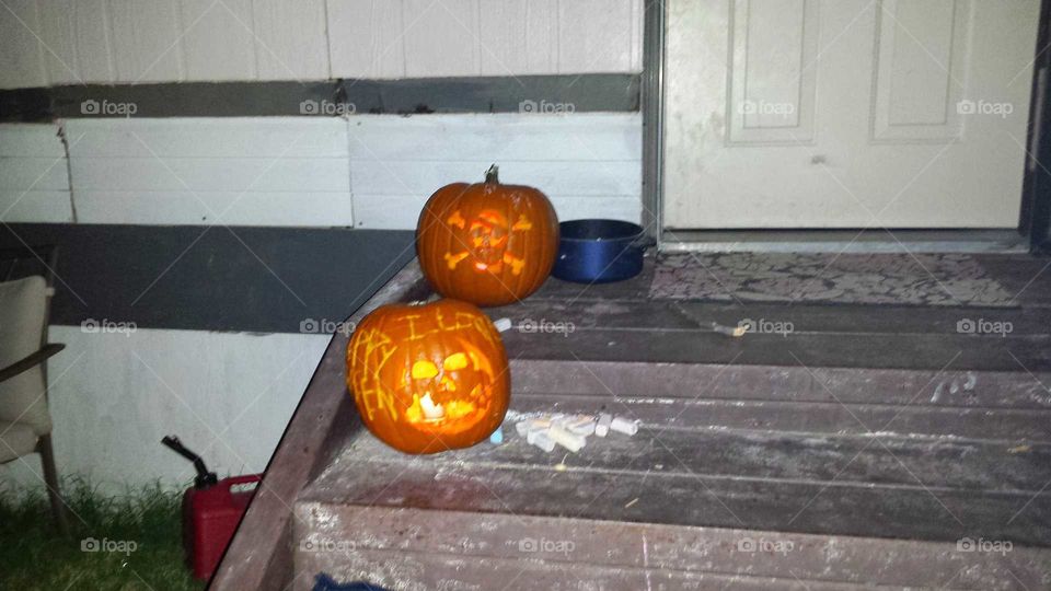 scary pumpkin porch