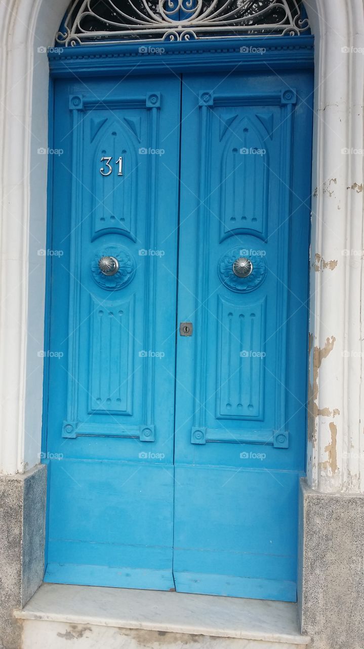 blue door