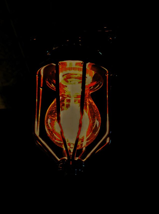 Light bulb