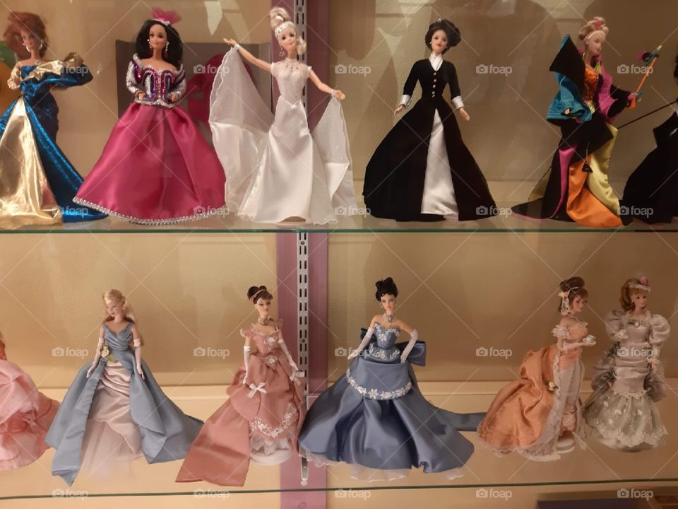 The magic world of dolls