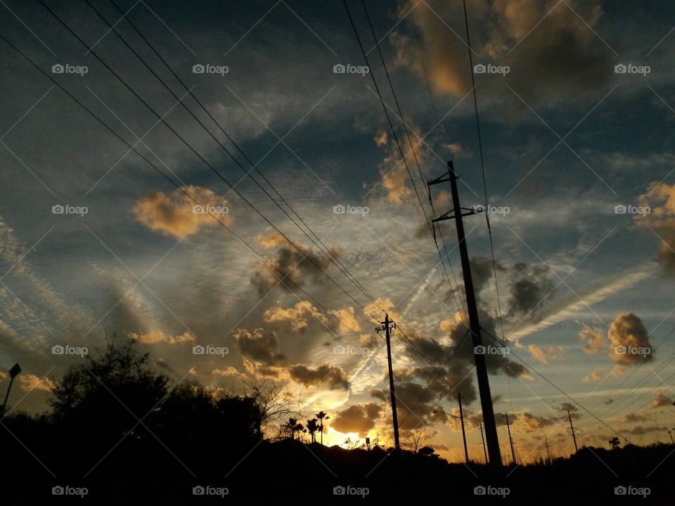 PowerLine so at sunset