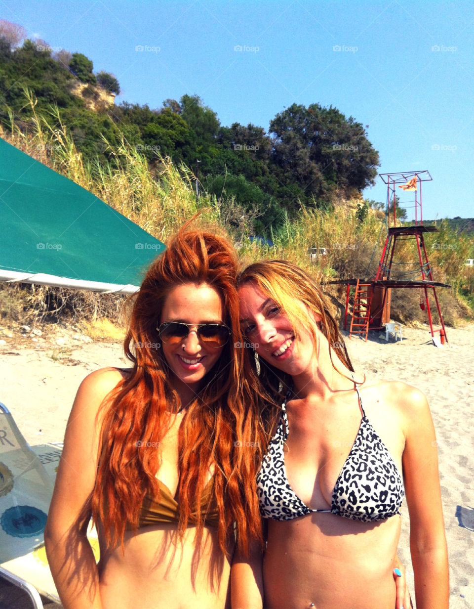 beach sun sea women by gollinakos