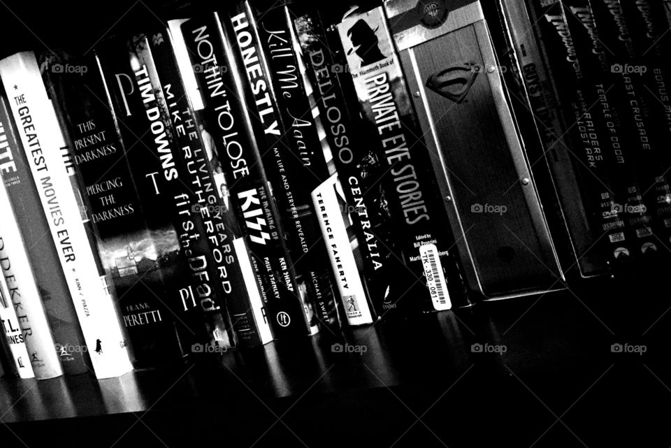  Black and White Books