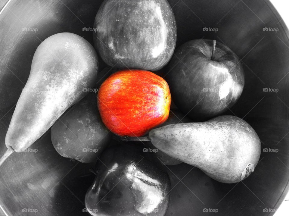 red shine apple fruit by ida.arnkvist