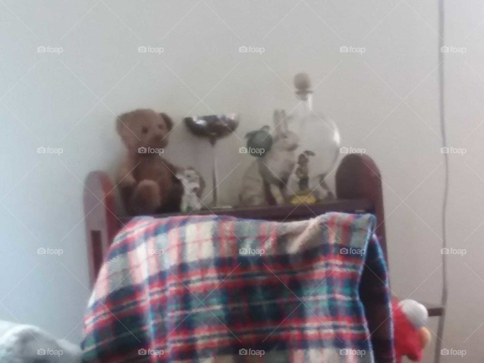 gobblet bear blanket glass chair