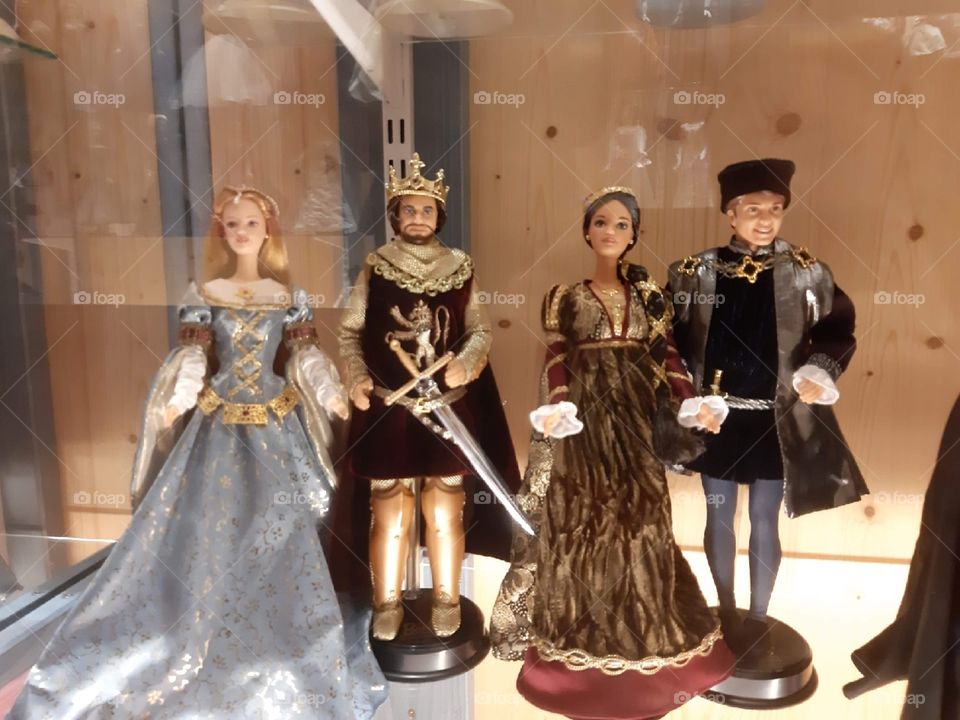 The magic world of dolls