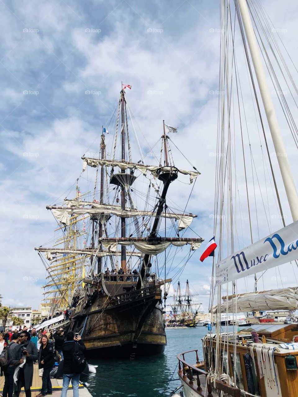 Europe travel -Immersed in the fun of the festival, the biennial Sete Sea Sailing event brings together some of Europe's most famous sailing ships, as well as the Portuguese Pirate Ship and Pirates of the Caribbean, night falls, and port light shows.