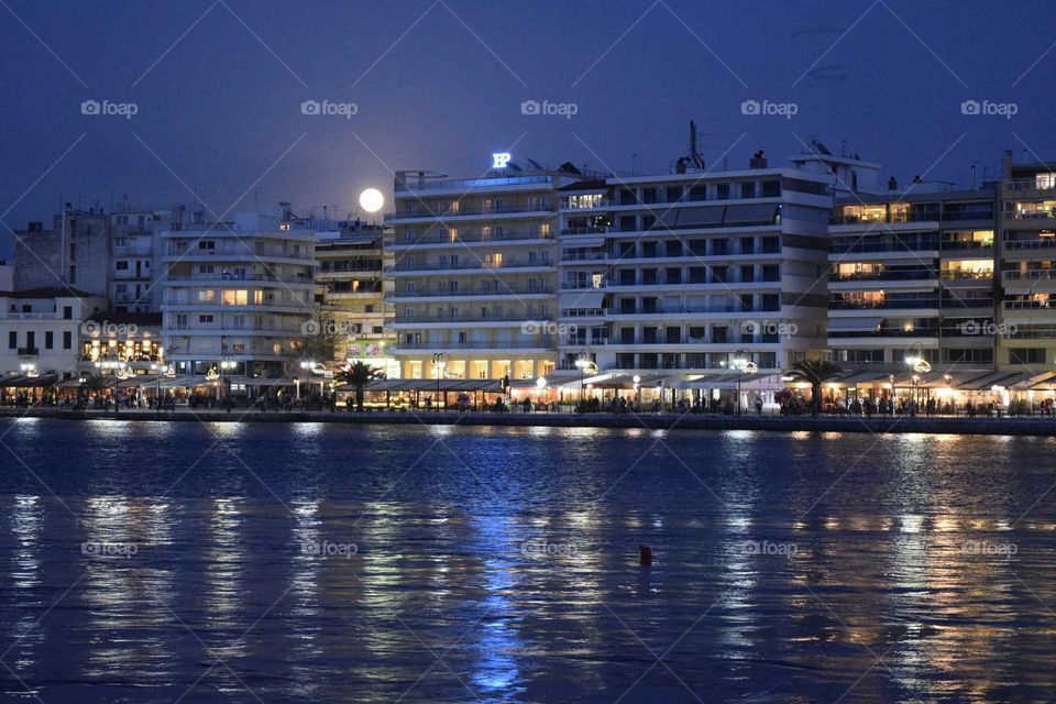 Chalkida Greece full 🌒