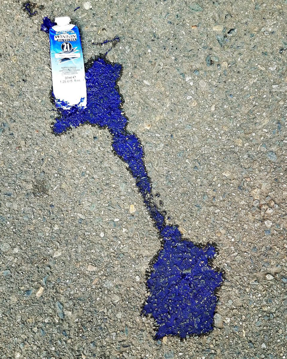 Blue paint