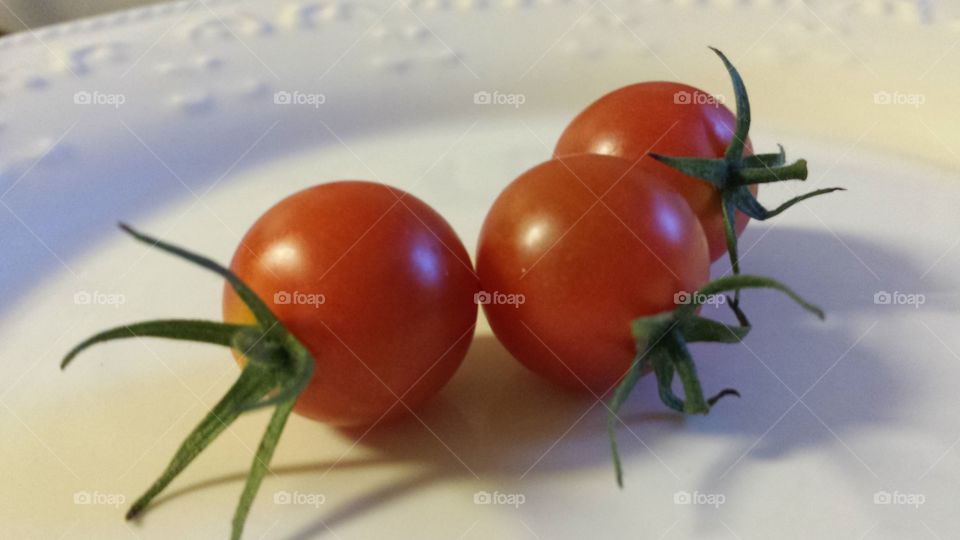 tiny tomatoes