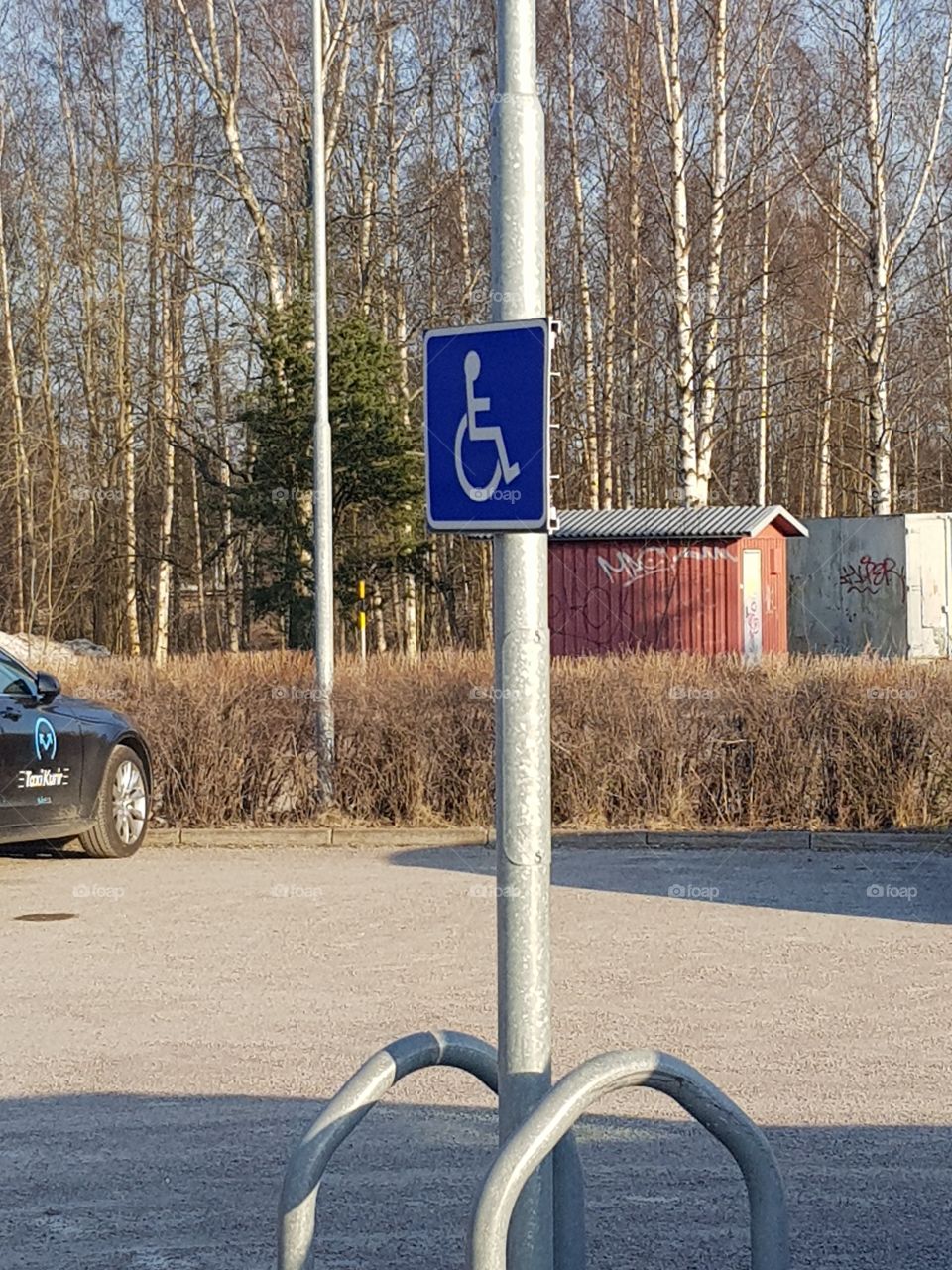 handicap parking sign