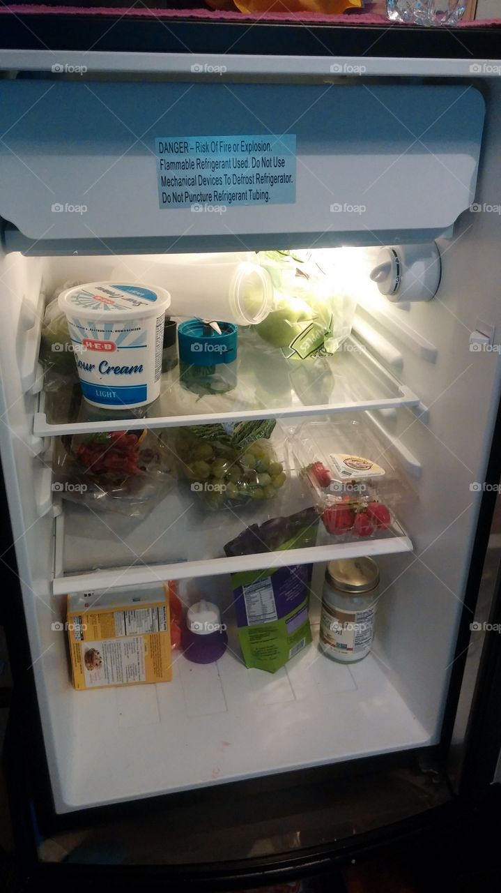 my unorganized mini fridge