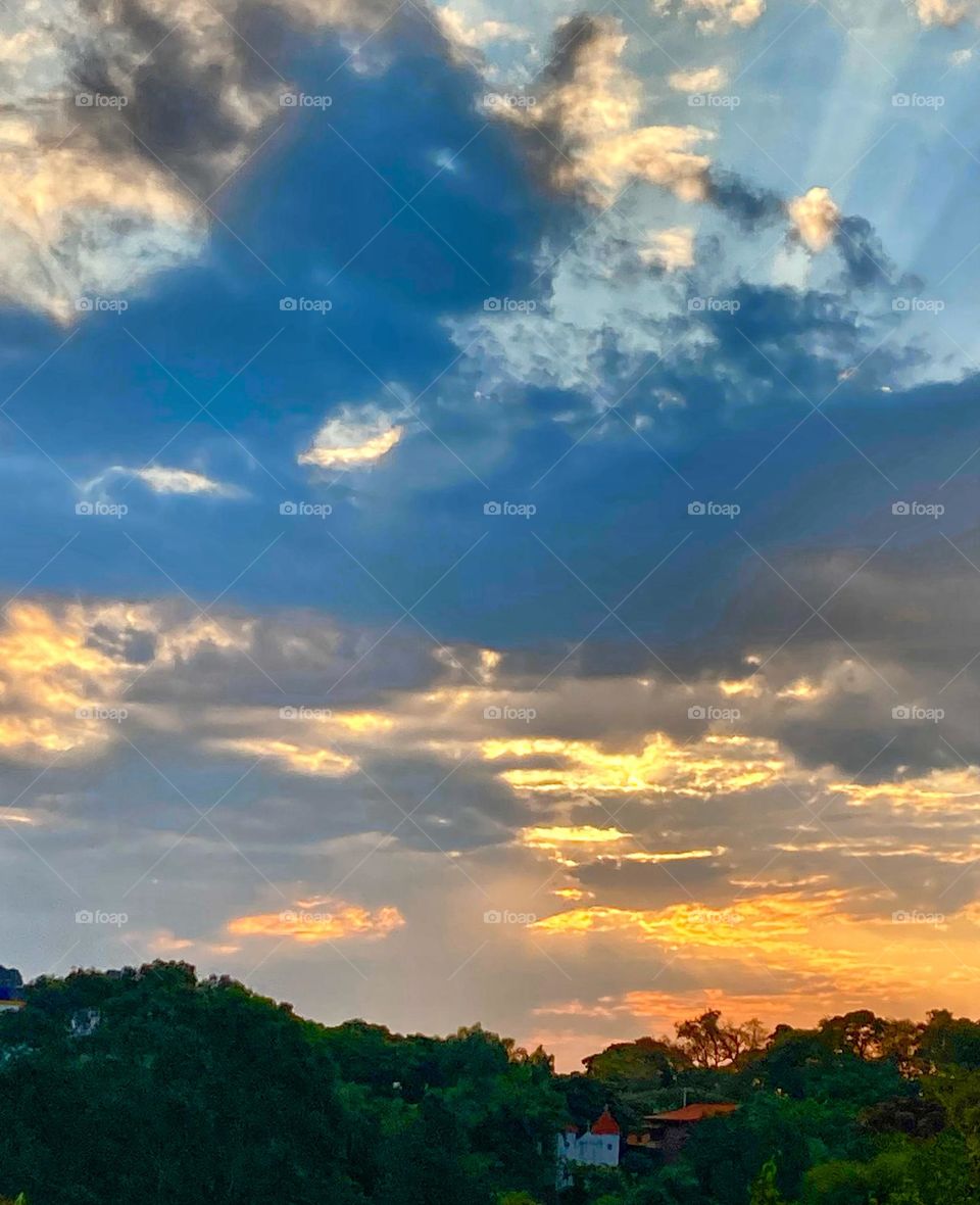 🌄🇺🇸 An extremely beautiful dawn in Jundiaí, interior of Brazil. Cheer the nature! / 🇧🇷 Um amanhecer extremamente bonito em Jundiaí, interior do Brasil. Viva a natureza! 