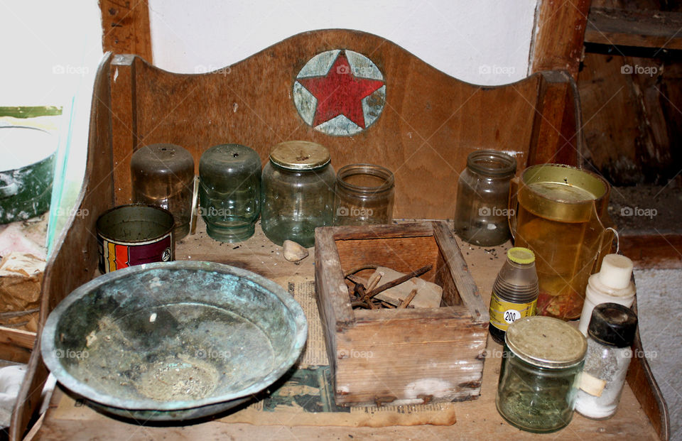 Abandoned room, old, rustic objects