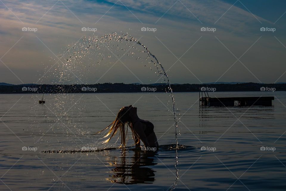 The mermaid at the Beach. Making water art in the water . β€οΈπ§‘ππππβ€οΈπ§‘ππππβ€οΈπ§‘ππππ