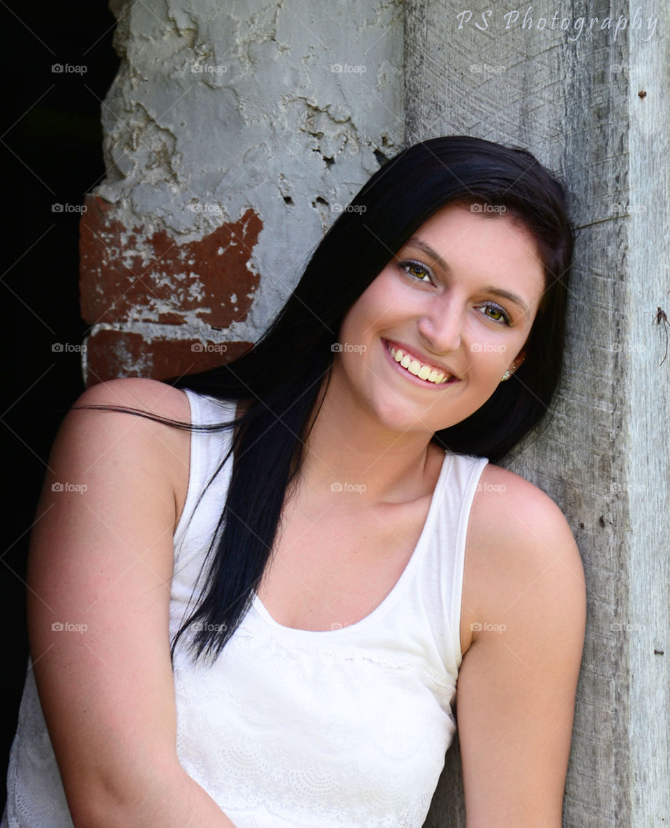 Beautiful woman. high school senior photos