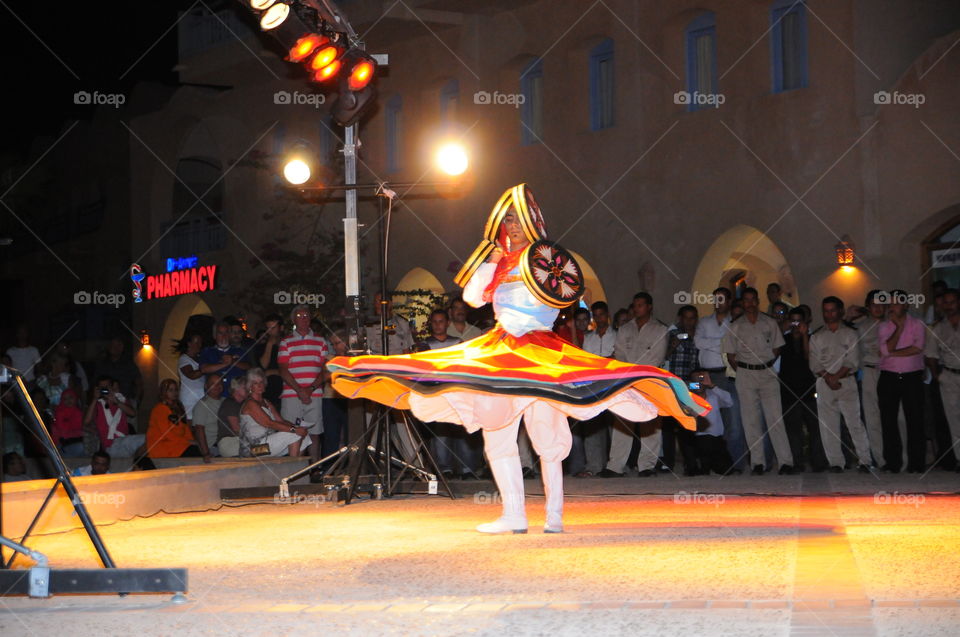 Egyptian folkloric dance
