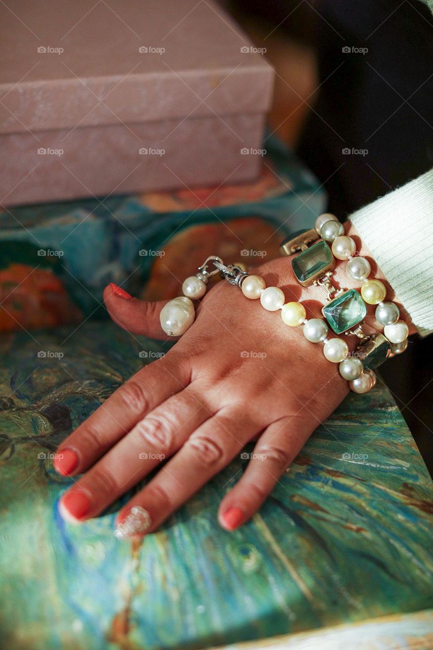 Pearl and green amethyst bracelets