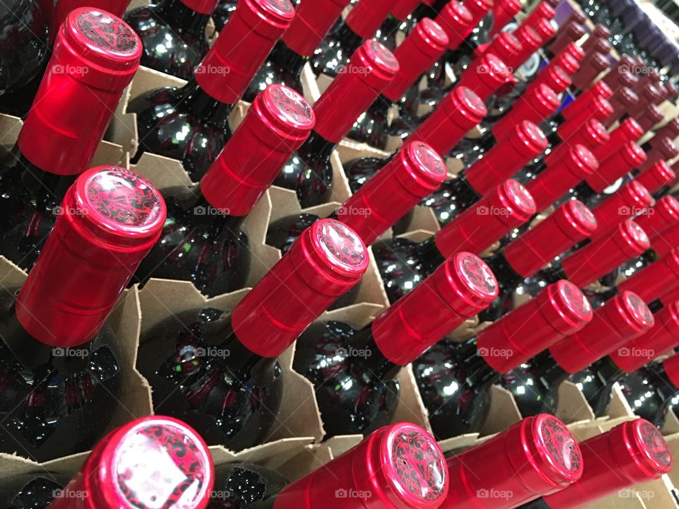 Wine bottles-symmetry 