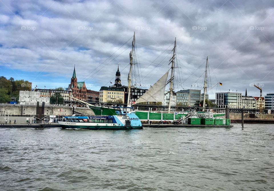 Hamburg.Sankt Pauli. Landungsbrücken.Elba