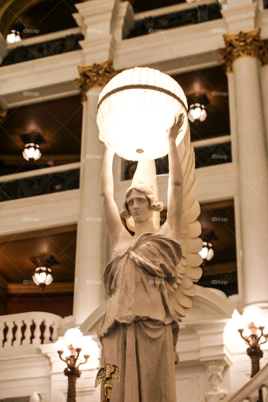 Harrisburg Capital Building Statue