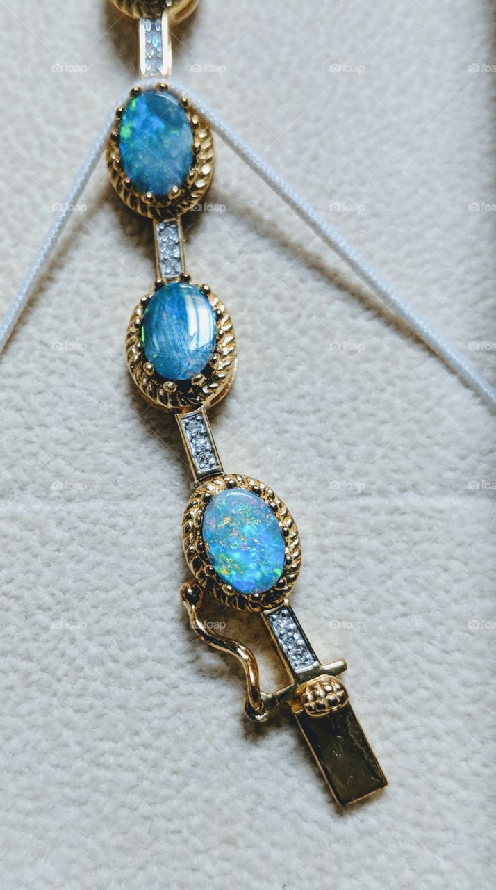opal bracelet