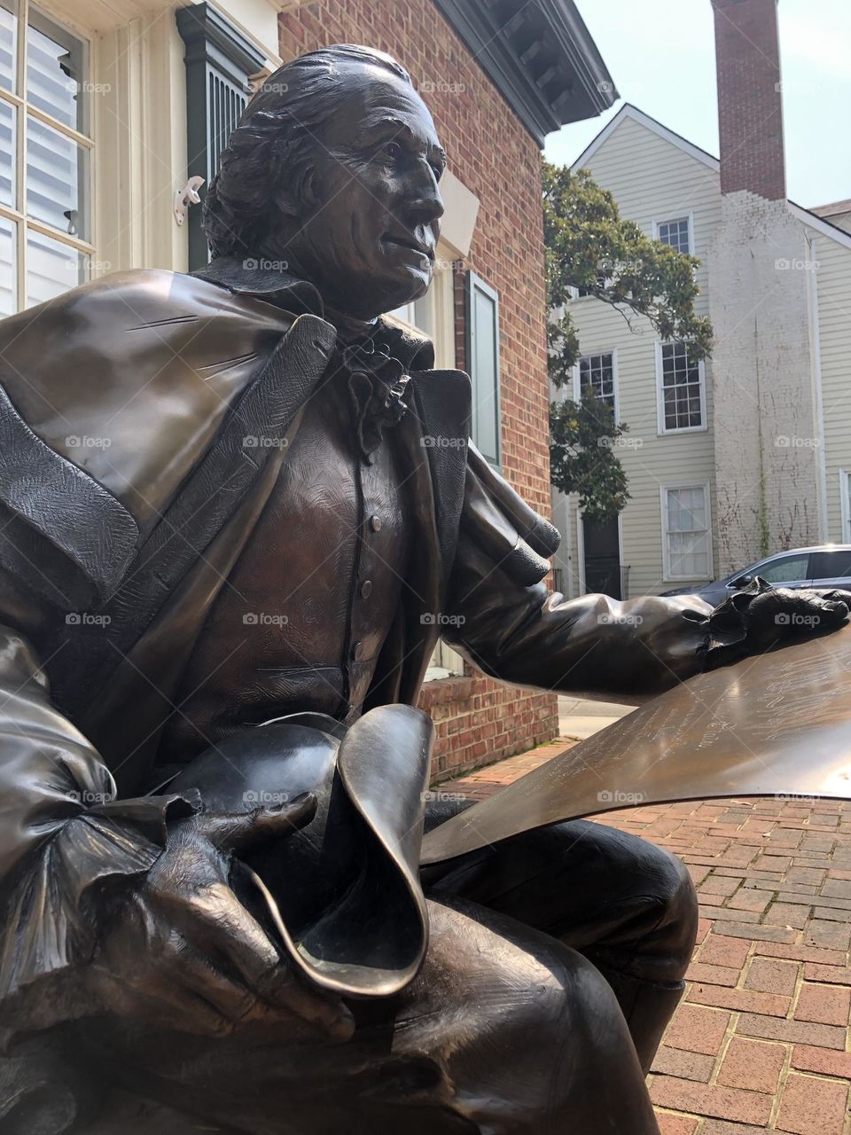 Anachronism-George Washington statue and car