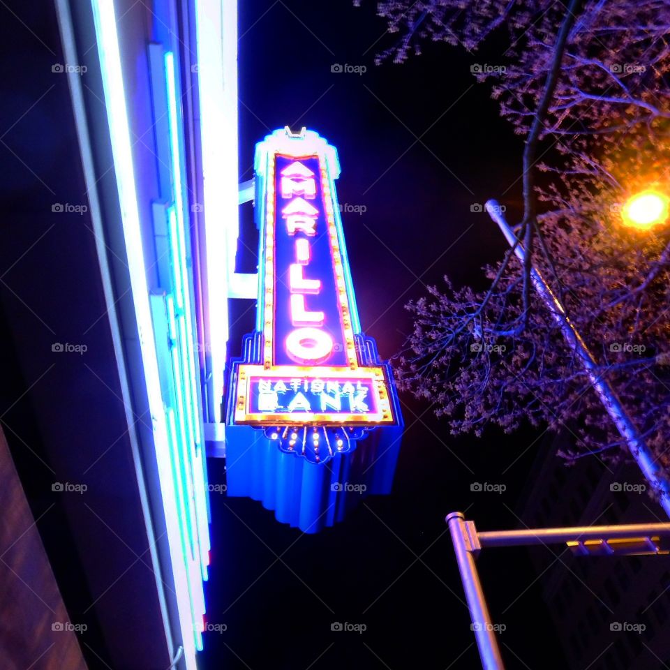 Amarillo vintage sign