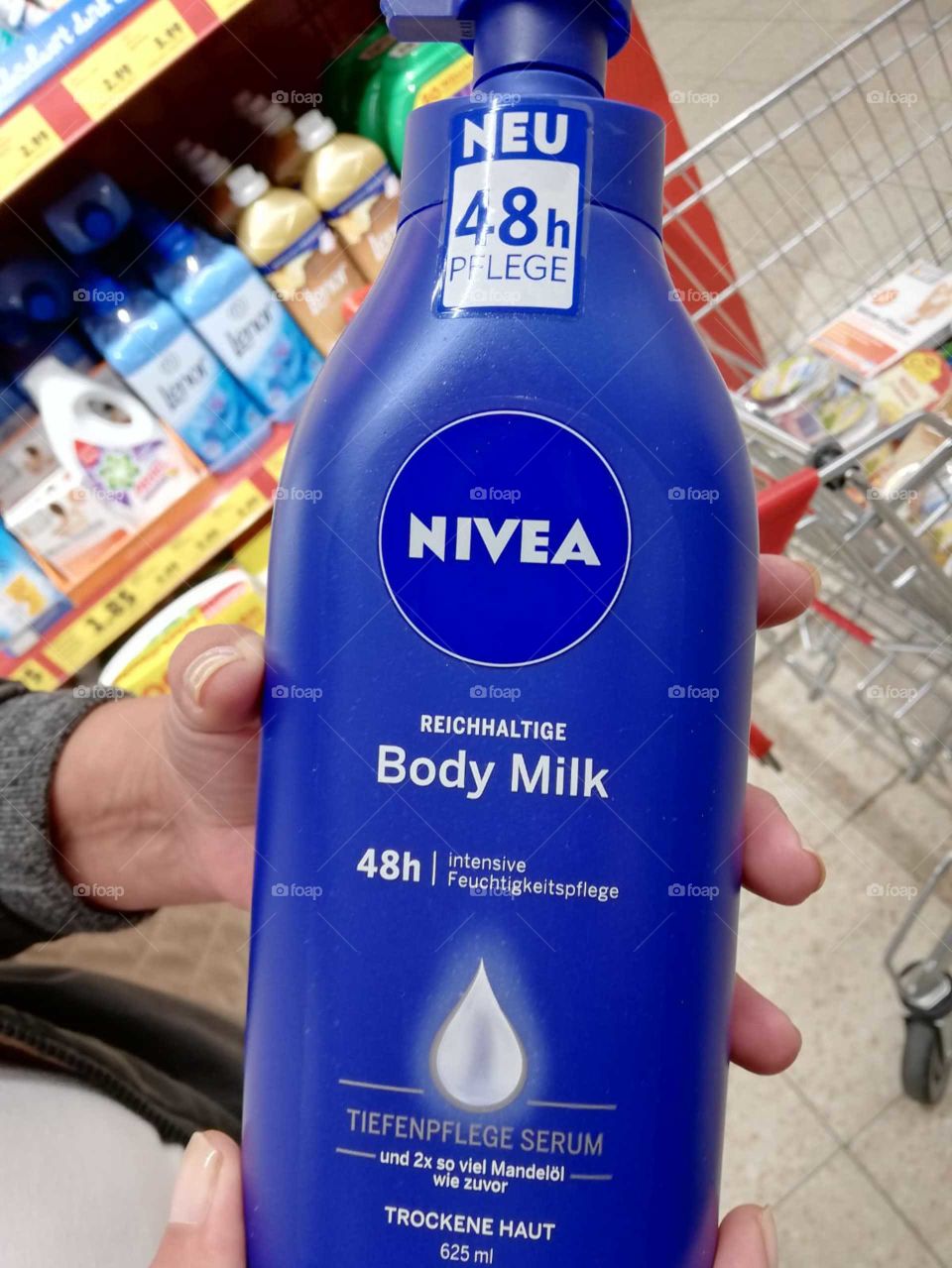 Body milk Nivea groß