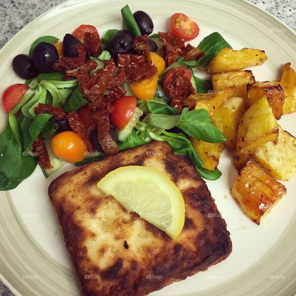 Homemade Greek saganaki cheese