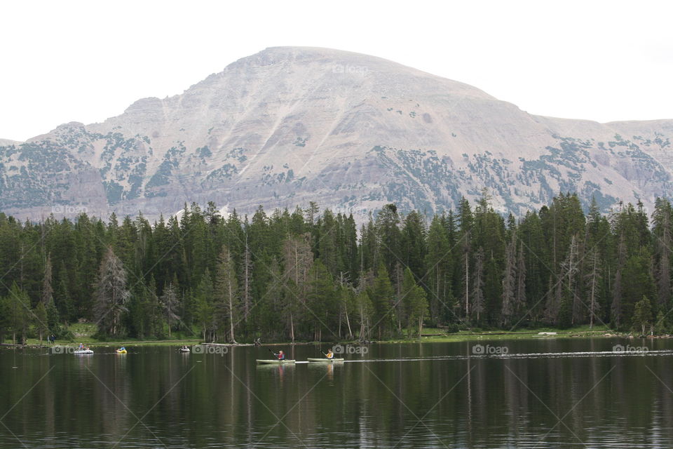 Beautiful utah mountains and lake