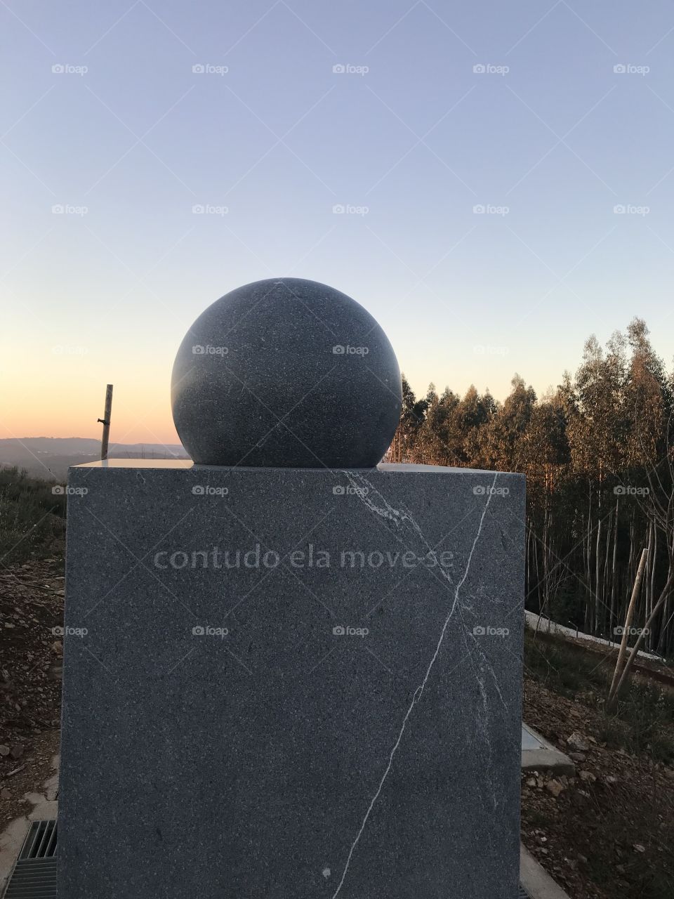 “However it moves”, templo ecumênico universalista, parque biológico da Lousã, Portugal 🇵🇹