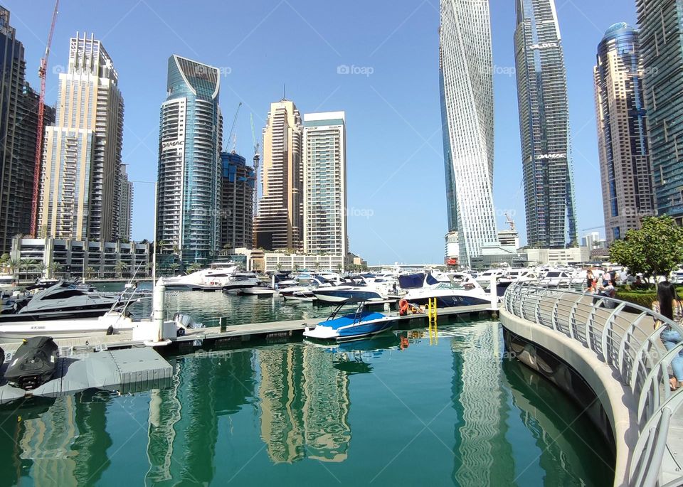 Dubai, Amazing Adventure and Tourist Atractions