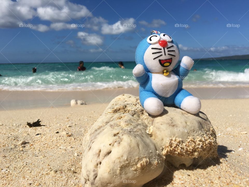 Doraemon in the beach 3